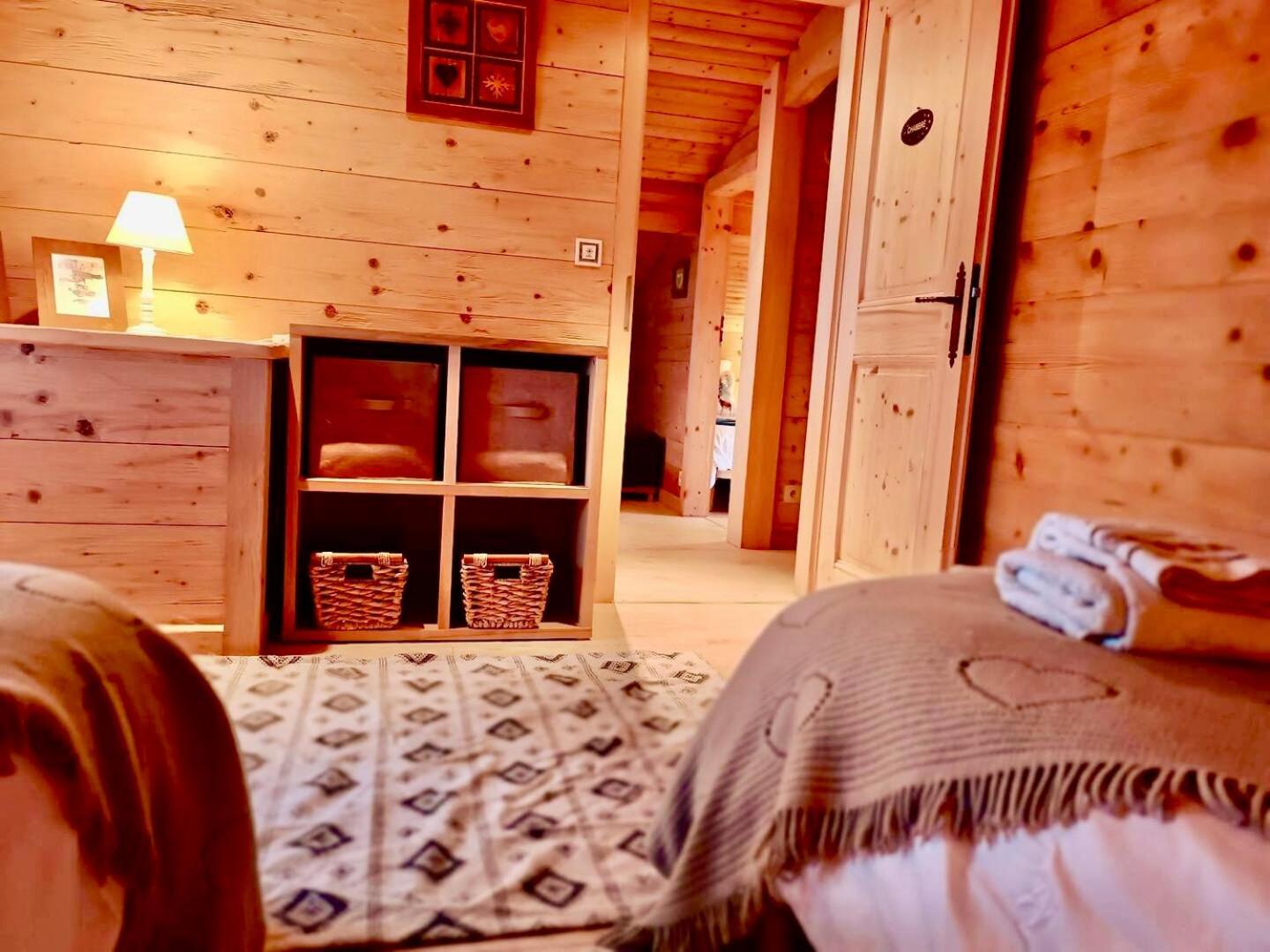 Charming Family Chalet For 8 People, With Private Hot Tub Les Clefs Εξωτερικό φωτογραφία