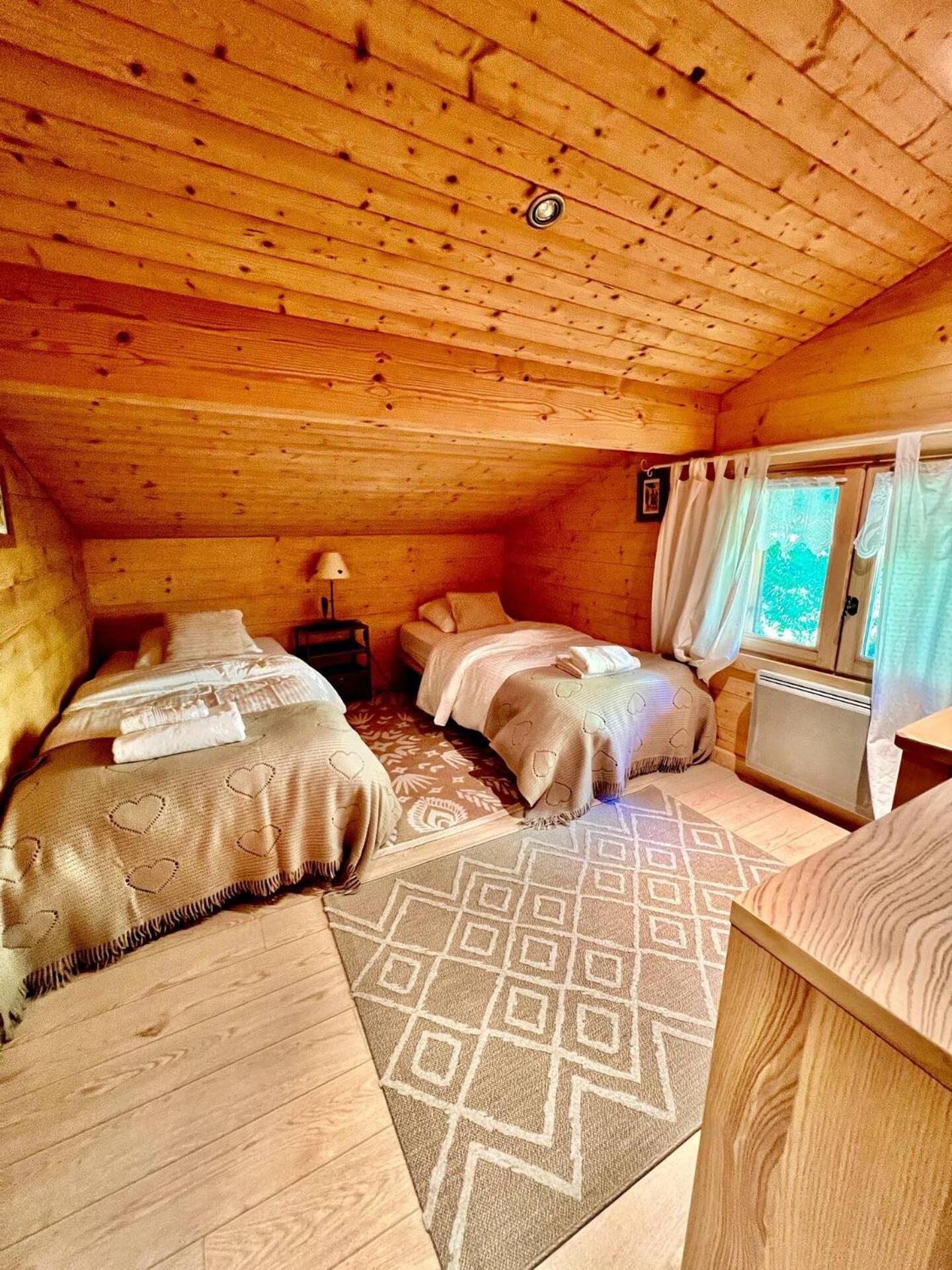 Charming Family Chalet For 8 People, With Private Hot Tub Les Clefs Εξωτερικό φωτογραφία