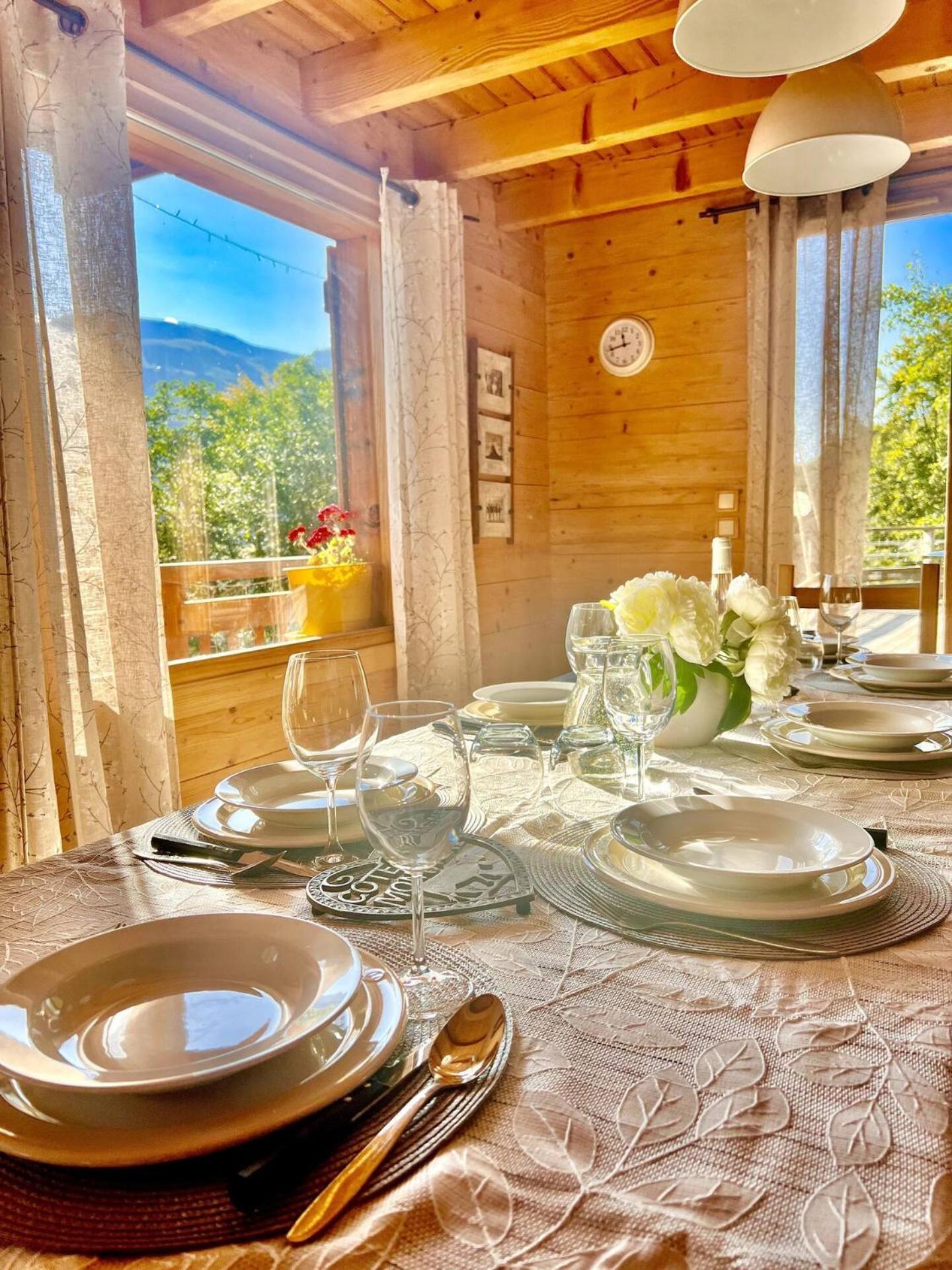 Charming Family Chalet For 8 People, With Private Hot Tub Les Clefs Εξωτερικό φωτογραφία