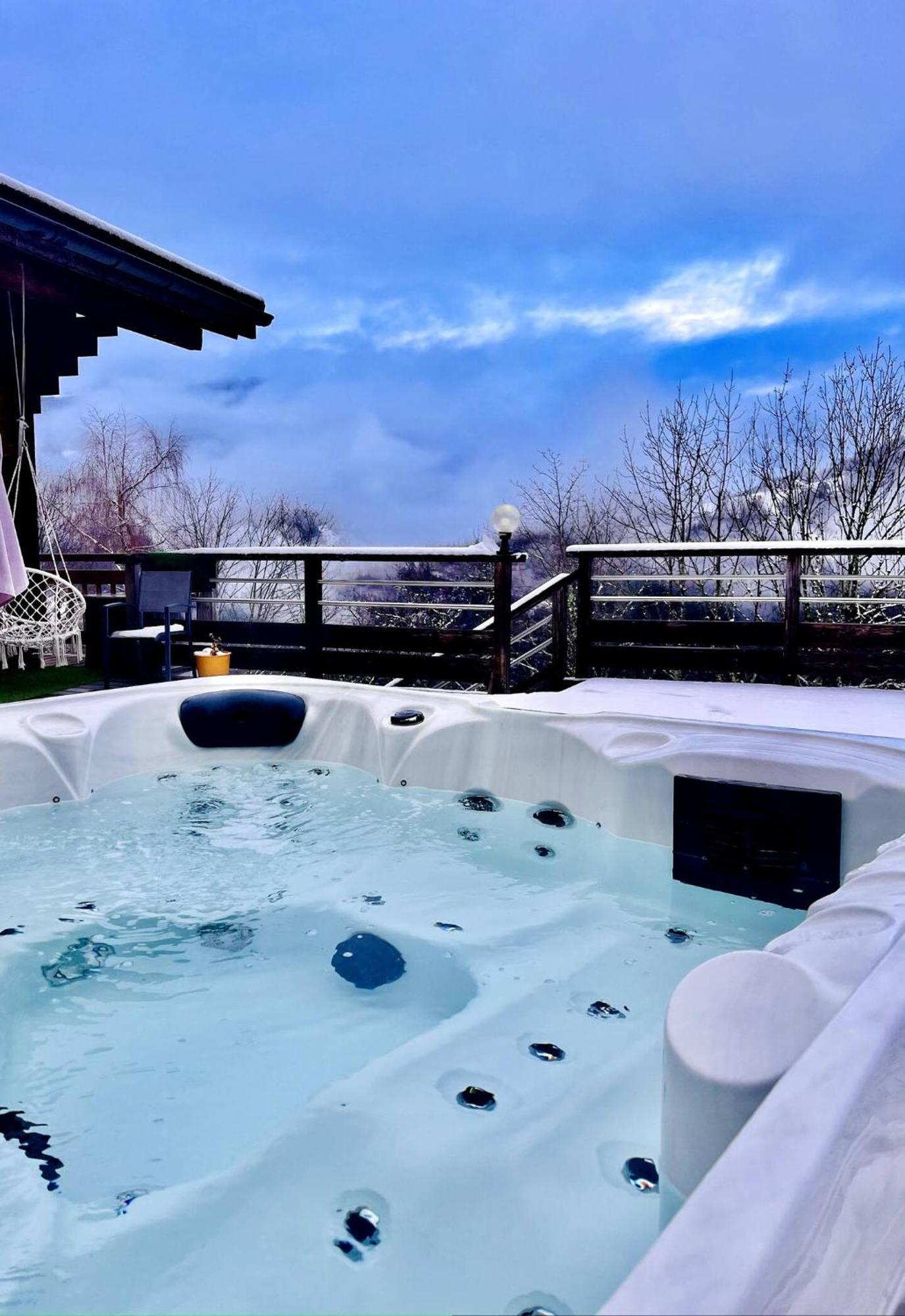 Charming Family Chalet For 8 People, With Private Hot Tub Les Clefs Εξωτερικό φωτογραφία